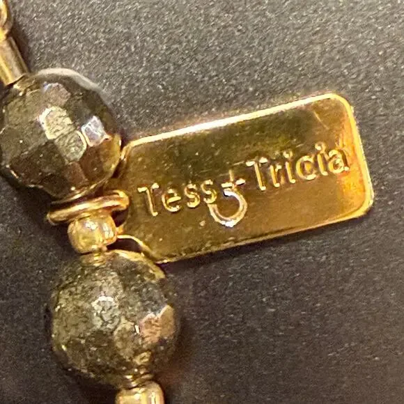 Tess & Tricia 14K Gold Filled Long Horn Beaded Necklace - Picture 5 of 8